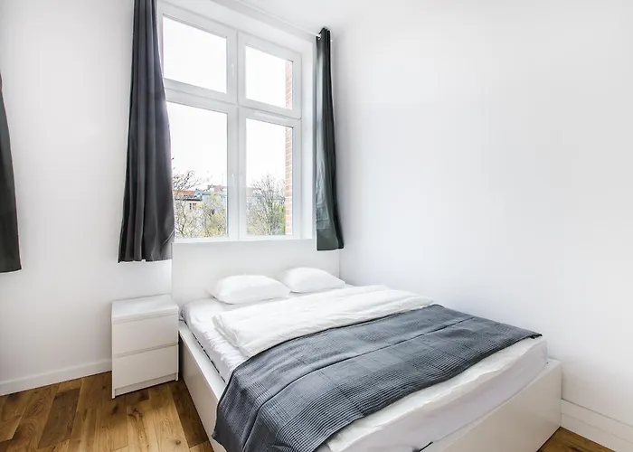 Daire Beautiful Diamond - 10 Min Walk To Market Square! *