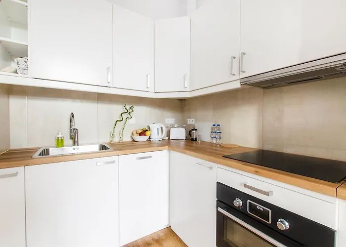 Daire Beautiful Diamond - 10 Min Walk To Market Square!