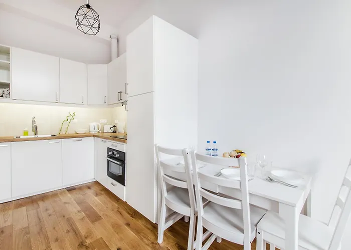 Daire Beautiful Diamond - 10 Min Walk To Market Square! *