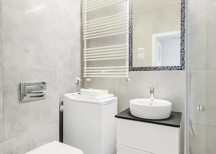 Beautiful Diamond - 10 Min Walk To Market Square! Daire