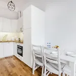 Apartamento Beautiful Diamond - 10 Min Walk To Market Square! *