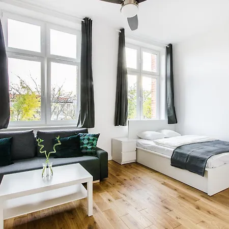 Beautiful Diamond - 10 Min Walk To Market Square! Apartamento